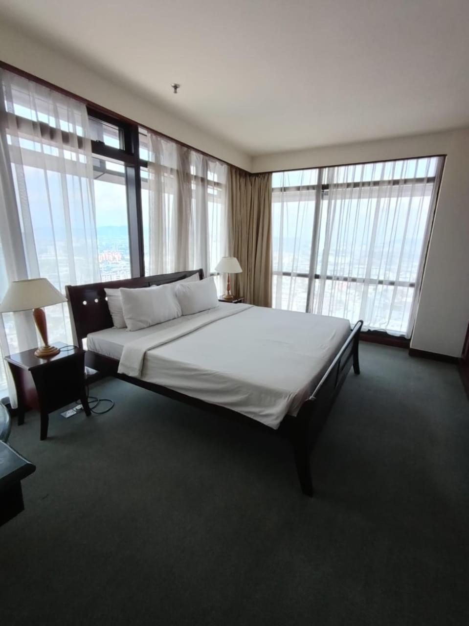 Kl Landmark Apartment At Berjay Times Square Kuala Lumpur Exterior photo